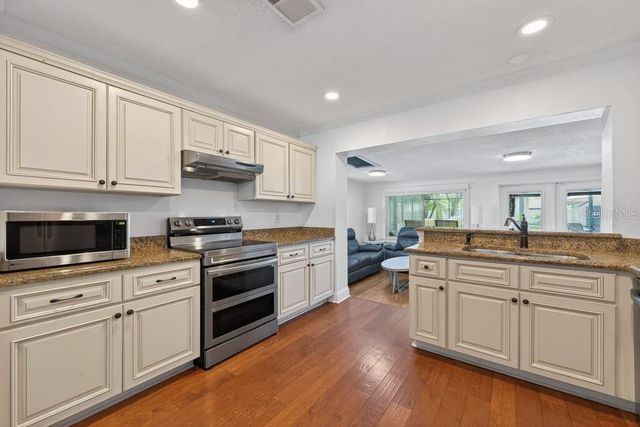 1715 S HUBERT AVENUE, Tampa, FL 33629