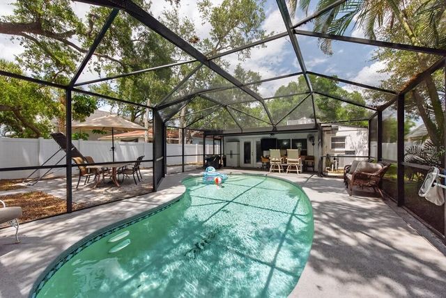 1715 S HUBERT AVENUE, Tampa, FL 33629
