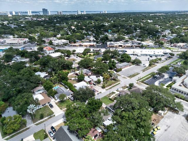 1715 S HUBERT AVENUE, Tampa, FL 33629