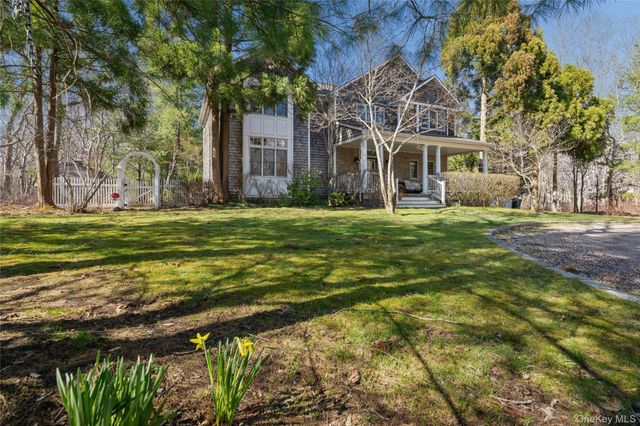 86 Northwest Path, Sagaponack, NY 11962