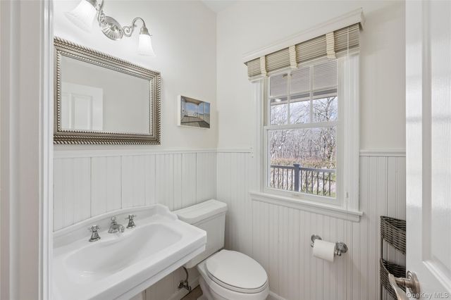 86 Northwest Path, Sagaponack, NY 11962