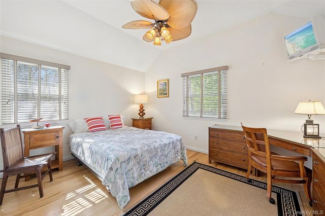 86 Northwest Path, Sagaponack, NY 11962