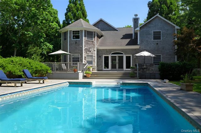 86 Northwest Path, Sagaponack, NY 11962