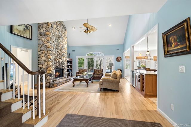 86 Northwest Path, Sagaponack, NY 11962
