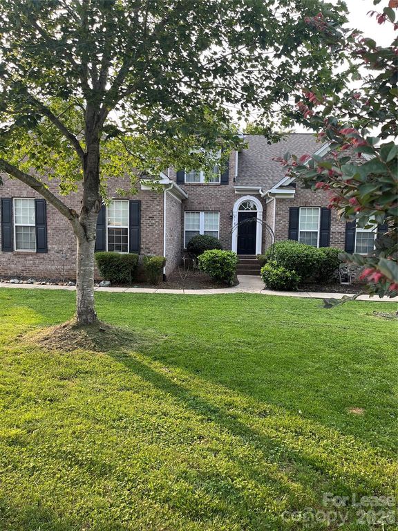 518 Gillcreek Court, Clover, SC 29710