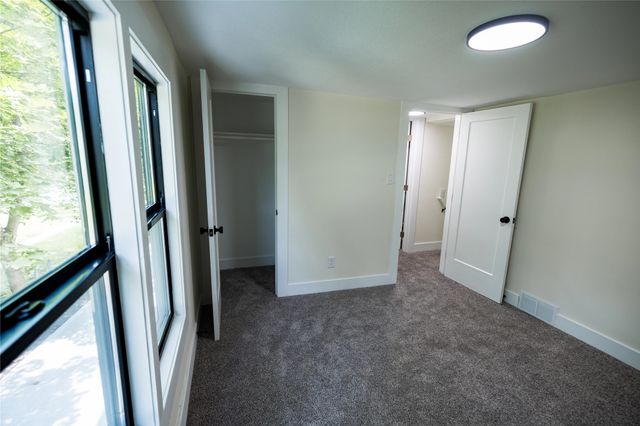 3402 Arthur Avenue, Des Moines, IA 50317