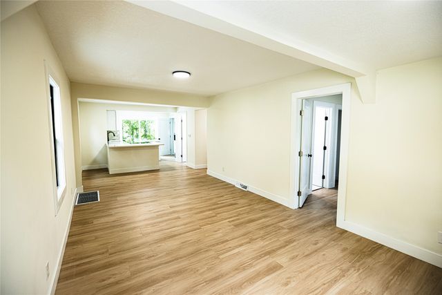 3402 Arthur Avenue, Des Moines, IA 50317