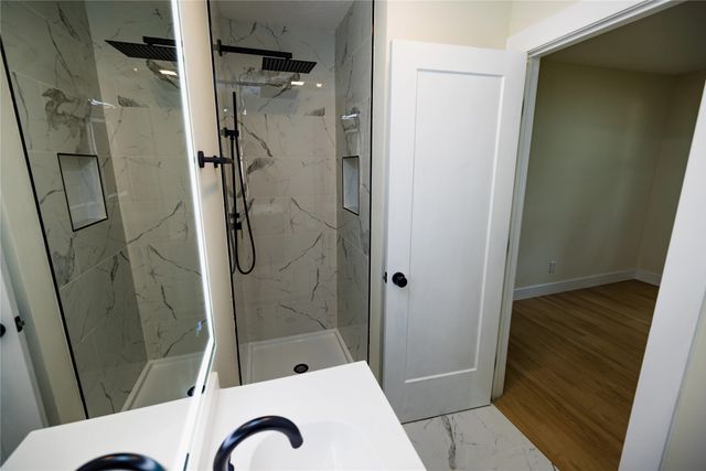 3402 Arthur Avenue, Des Moines, IA 50317