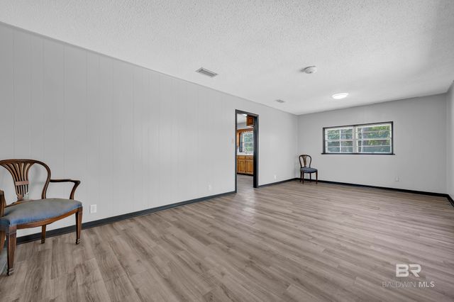 5225 PERSONS Drive, Mobile, AL 36618