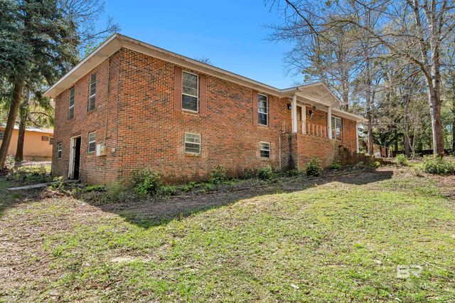 5225 PERSONS Drive, Mobile, AL 36618