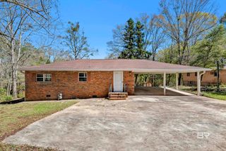 5225 PERSONS Drive, Mobile, AL 36618