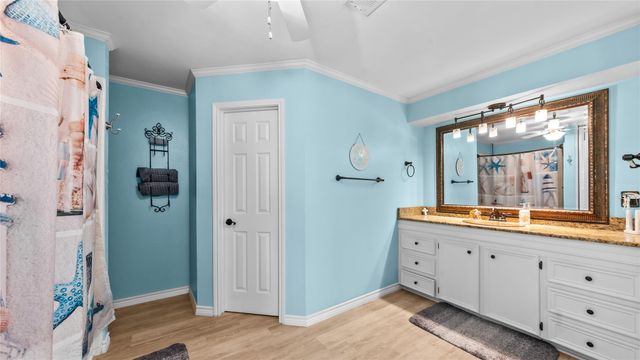 1210 Island Drive, Dickinson, TX 77539