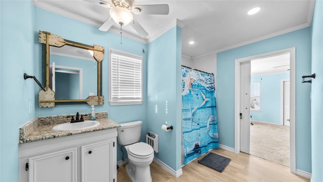 1210 Island Drive, Dickinson, TX 77539