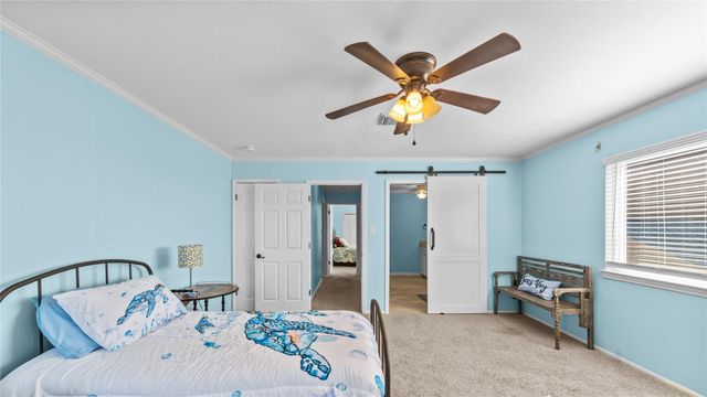 1210 Island Drive, Dickinson, TX 77539