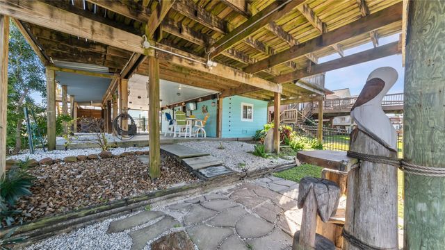 1210 Island Drive, Dickinson, TX 77539