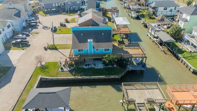 1210 Island Drive, Dickinson, TX 77539