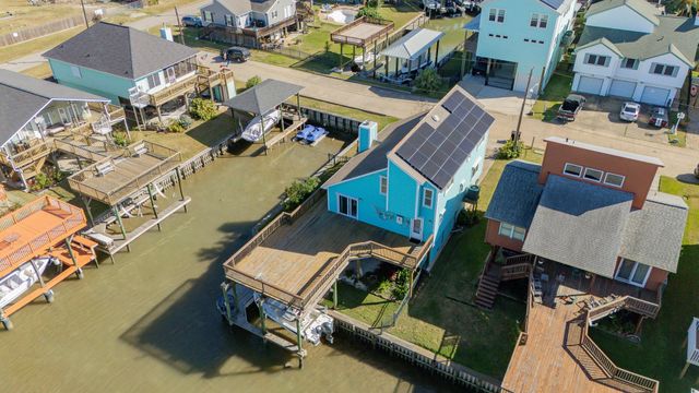 1210 Island Drive, Dickinson, TX 77539