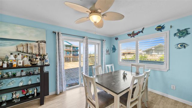 1210 Island Drive, Dickinson, TX 77539