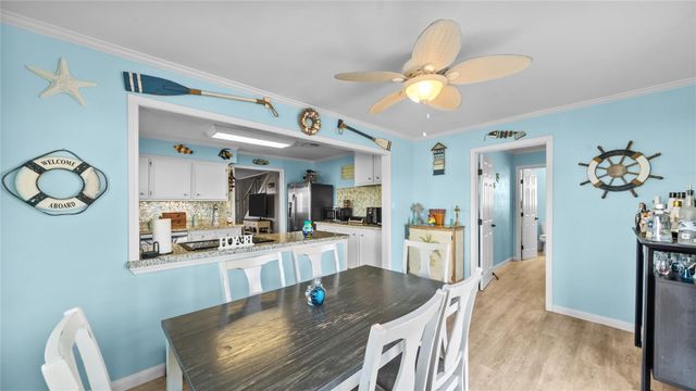 1210 Island Drive, Dickinson, TX 77539