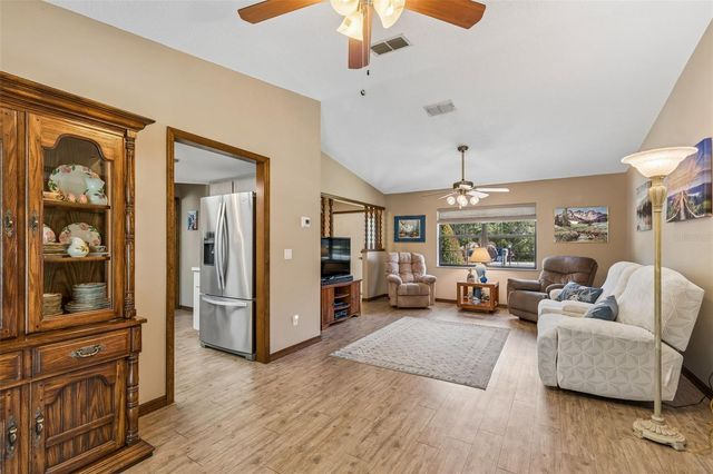 8300 N PICKINZ WAY, Citrus Springs, FL 34433