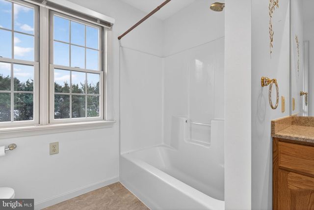 817 AARONS LN, Manheim, PA 17545