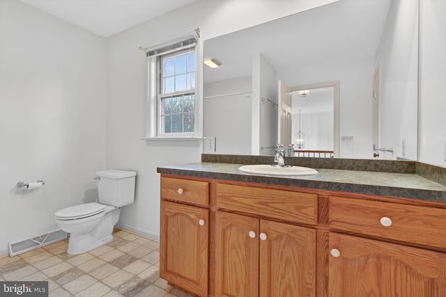 817 AARONS LN, Manheim, PA 17545