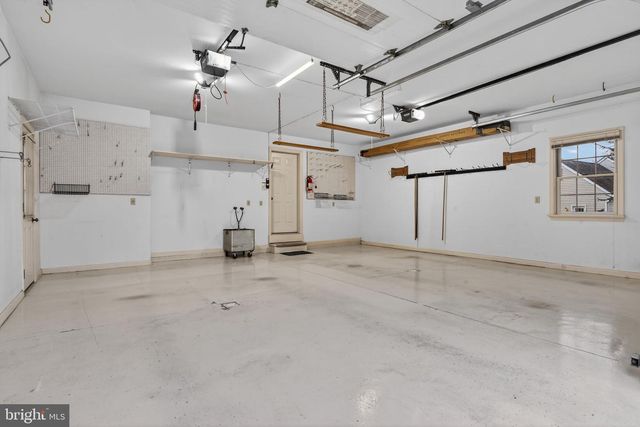 817 AARONS LN, Manheim, PA 17545