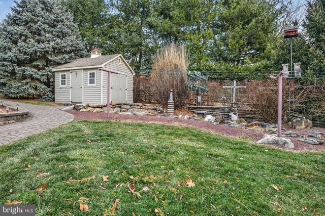 817 AARONS LN, Manheim, PA 17545