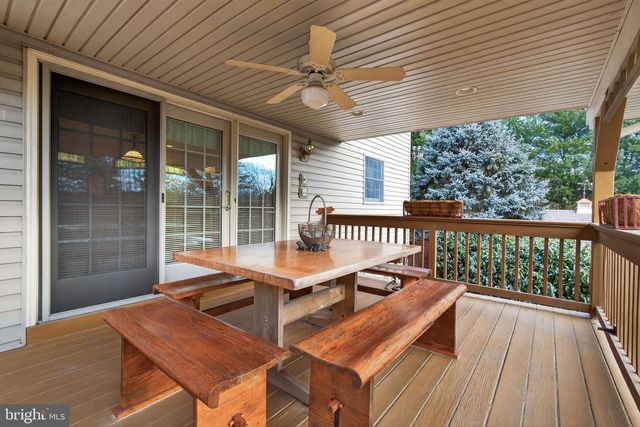 817 AARONS LN, Manheim, PA 17545