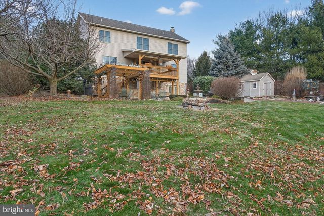 817 AARONS LN, Manheim, PA 17545