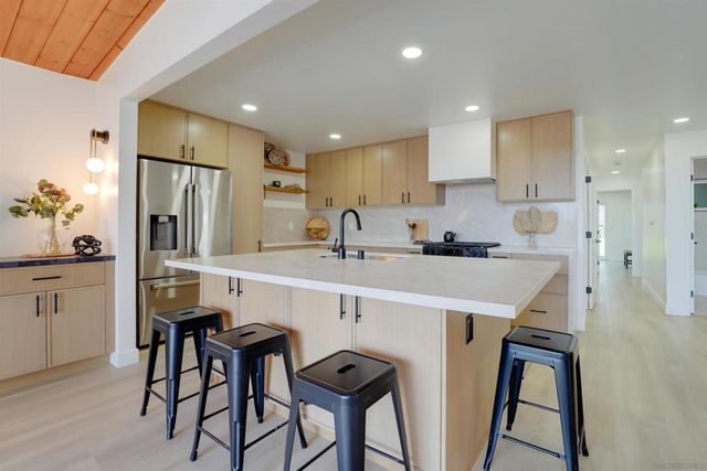 1744 Law Street, San Diego, CA 92109