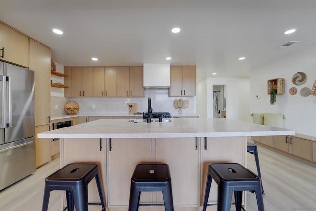 1744 Law Street, San Diego, CA 92109