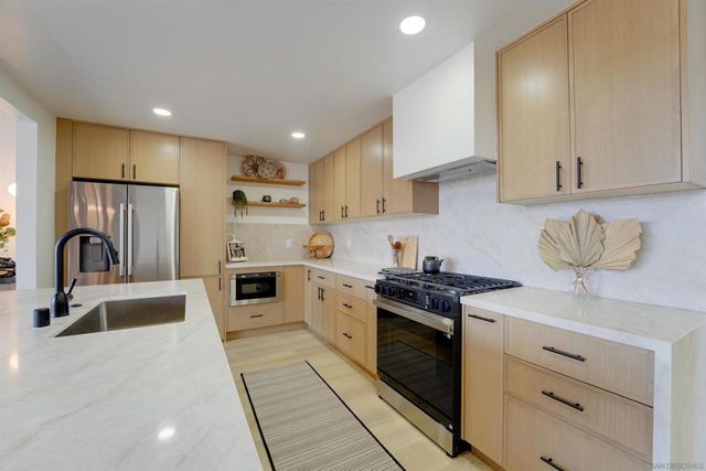 1744 Law Street, San Diego, CA 92109