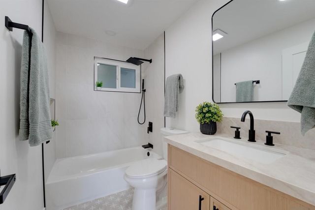 1744 Law Street, San Diego, CA 92109