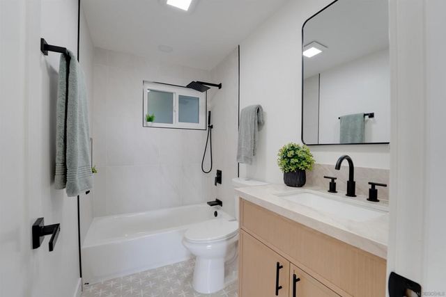 1744 Law Street, San Diego, CA 92109