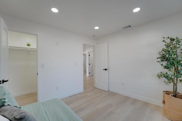 1744 Law Street, San Diego, CA 92109