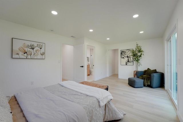 1744 Law Street, San Diego, CA 92109