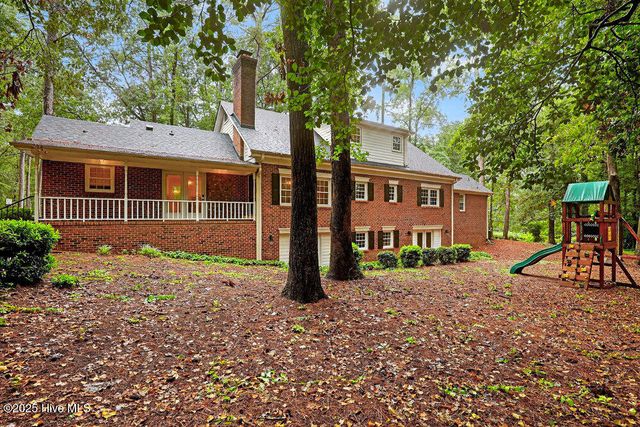 102 Cedar Lane, Clinton, NC 28328