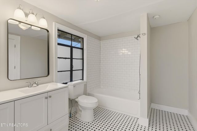 727 E Scott Ave, Knoxville, TN 37917