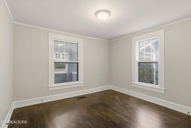 727 E Scott Ave, Knoxville, TN 37917