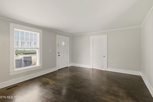 727 E Scott Ave, Knoxville, TN 37917