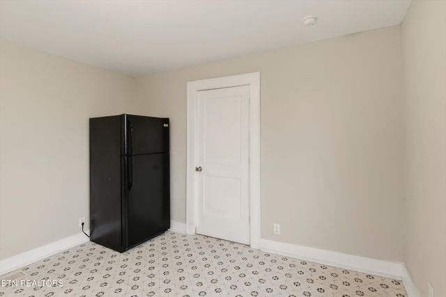 727 E Scott Ave, Knoxville, TN 37917