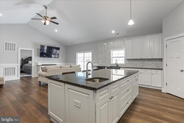 133 PEONEY LN, Bunker Hill, WV 25413