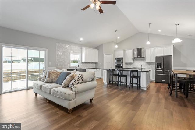 133 PEONEY LN, Bunker Hill, WV 25413