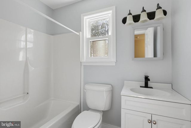 6240 MASSEY RD, Spotsylvania, VA 22551