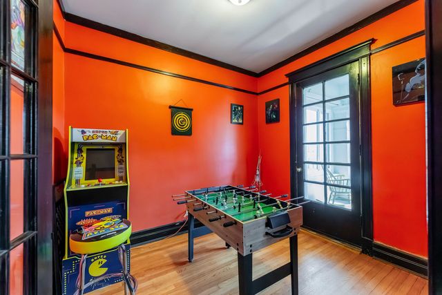 6112 S Saint Lawrence Avenue 2, Chicago, IL 60637