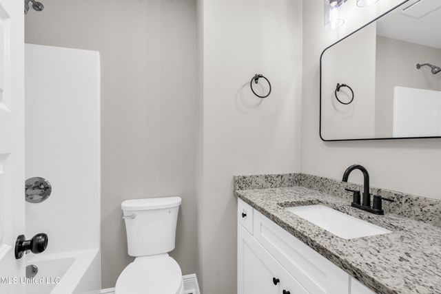 19 W Union Road, Carriere, MS 39426