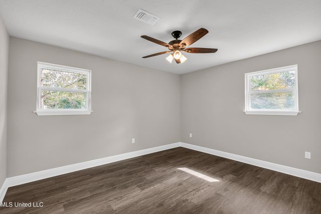 19 W Union Road, Carriere, MS 39426