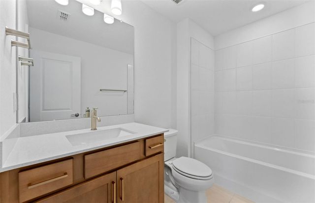 13816 SUNLIGHT MEADOW DRIVE, Riverview, FL 33578