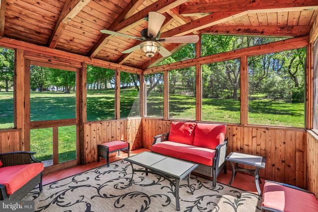 1107 KING ARTHUR CT, Sykesville, MD 21784